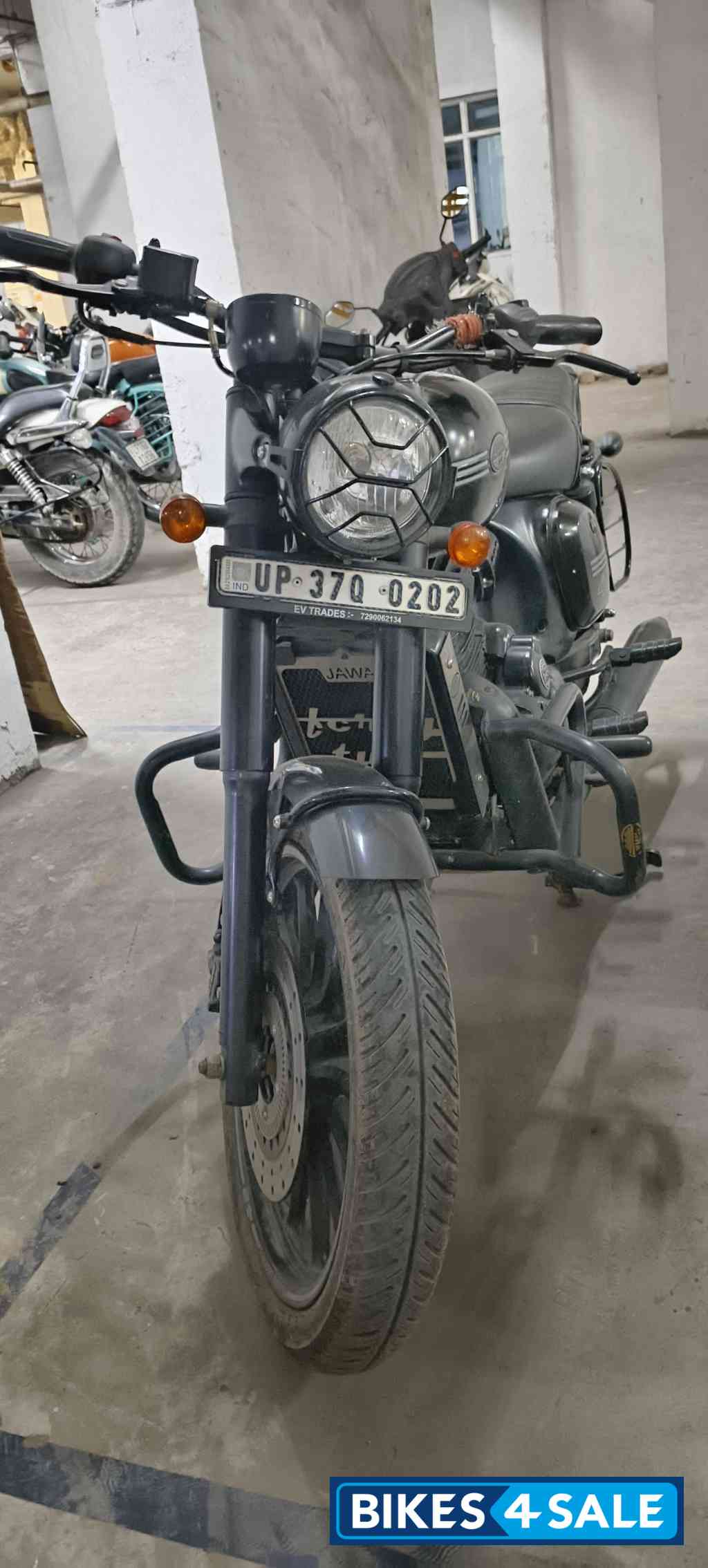 Jawa 42 Dual Channel ABS AllStar Black