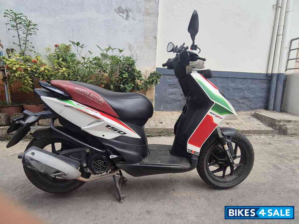 Aprilia SR 150