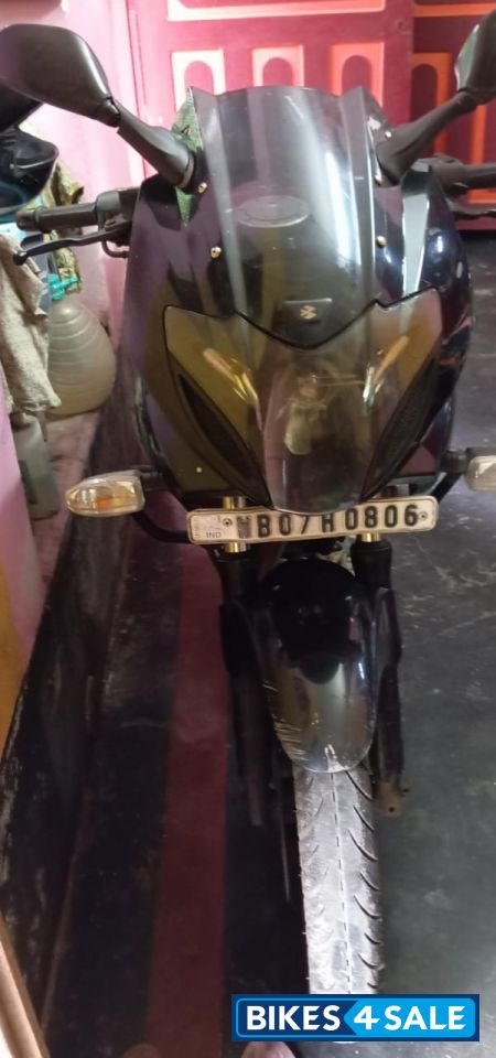 Bajaj Pulsar 220F