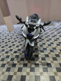 Metallic Grey Yamaha R15M