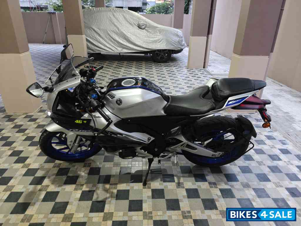 Metallic Grey Yamaha R15M