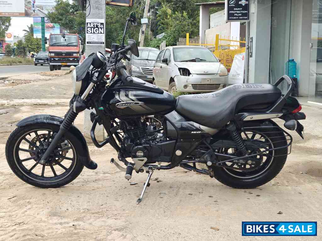 Bajaj Avenger Street 160