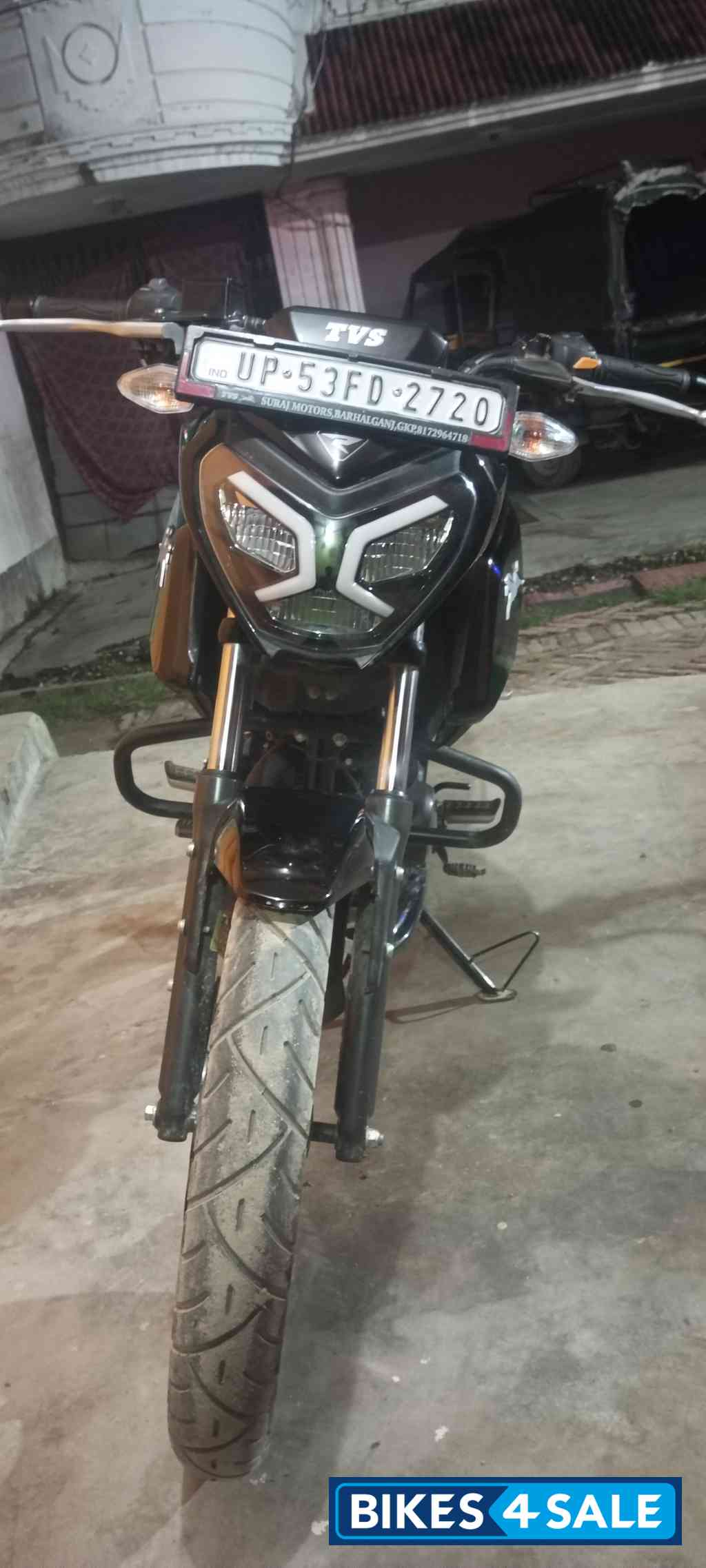 TVS Raider Split Seat