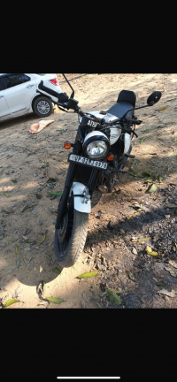 Jawa 42 Dual Channel ABS Sirius White