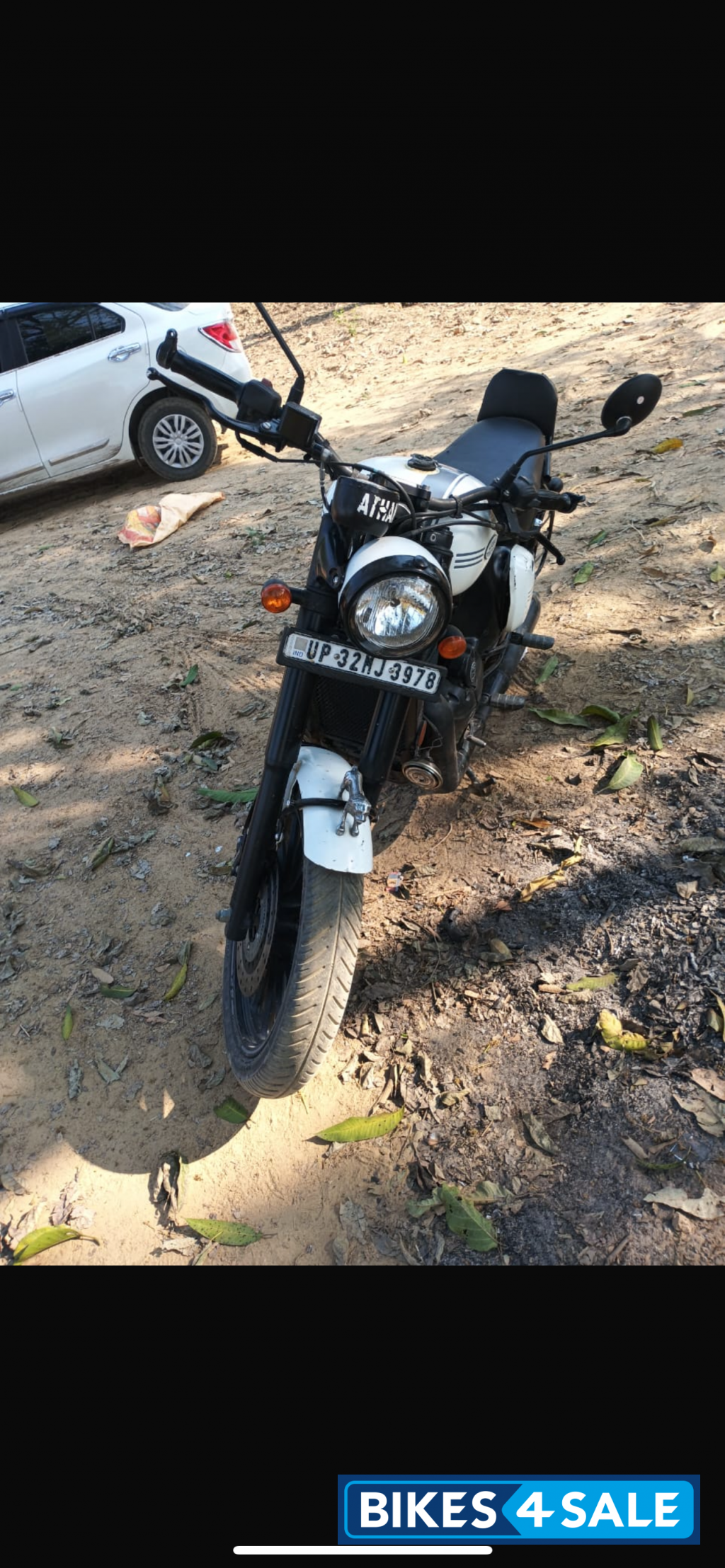 Jawa 42 Dual Channel ABS Sirius White