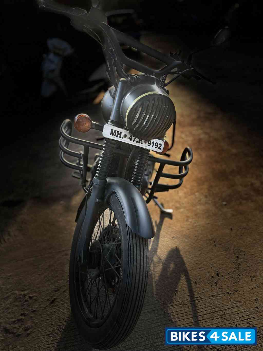 Black Royal Enfield Bullet Electra Twinspark