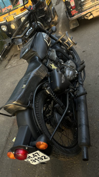 Black Royal Enfield Bullet Electra Twinspark