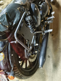 Dual Tone Yezdi Roadster Dual Tone