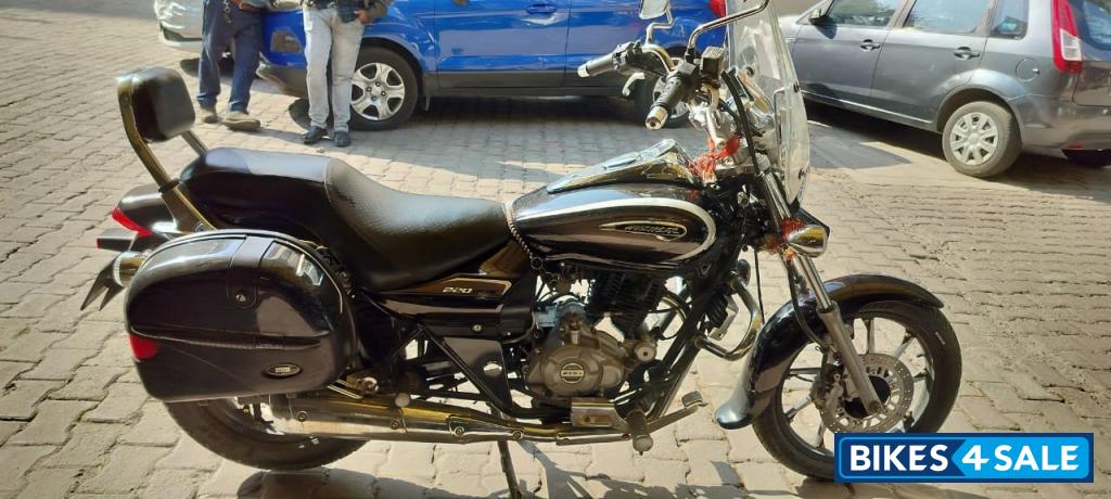 Bajaj Avenger Cruise 220