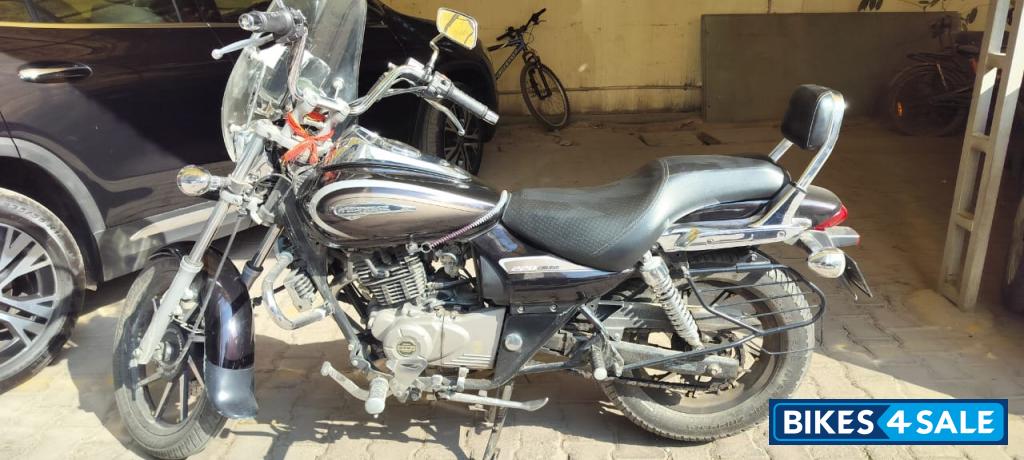 Bajaj Avenger Cruise 220