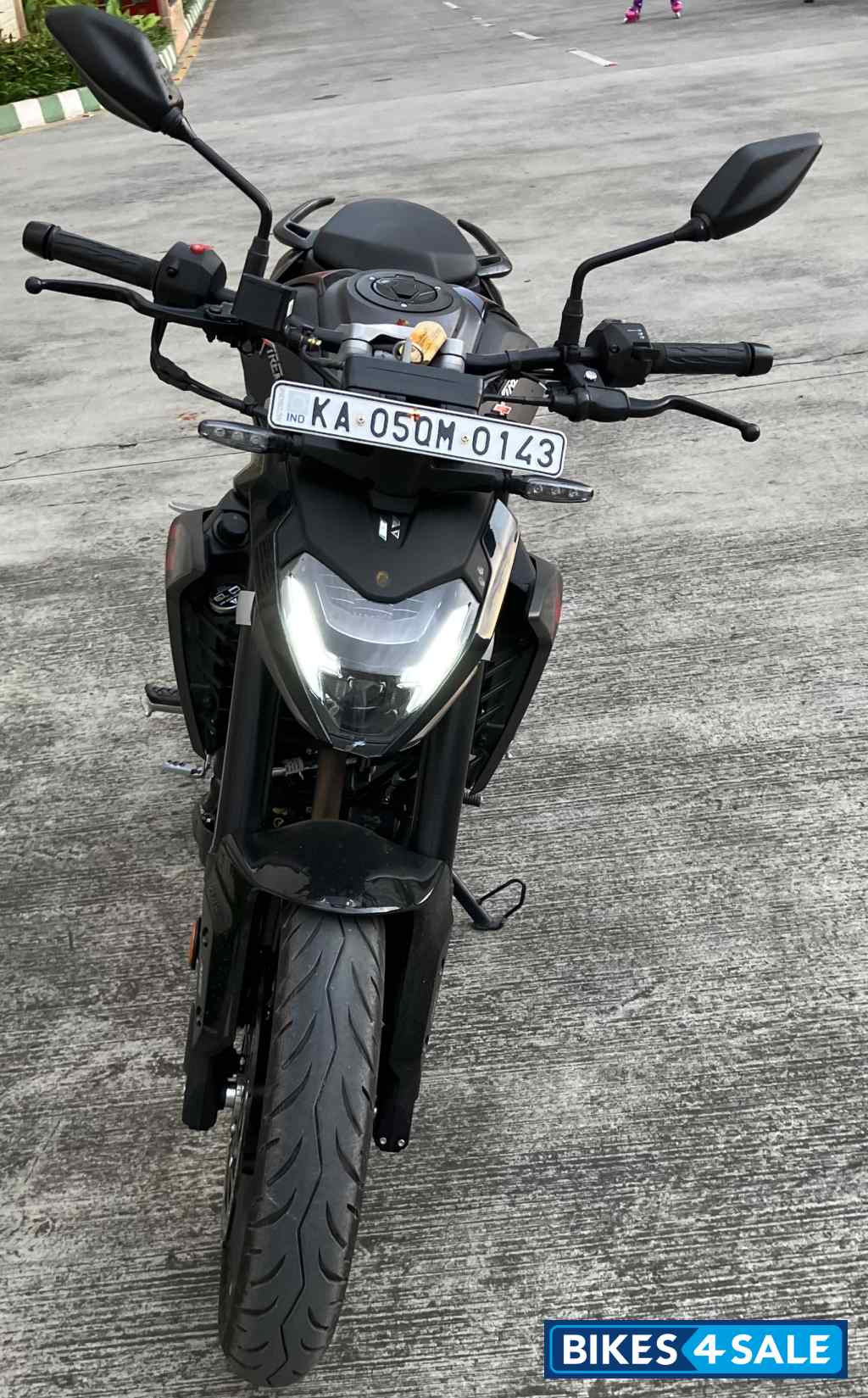 Black Hero Xtreme 250R