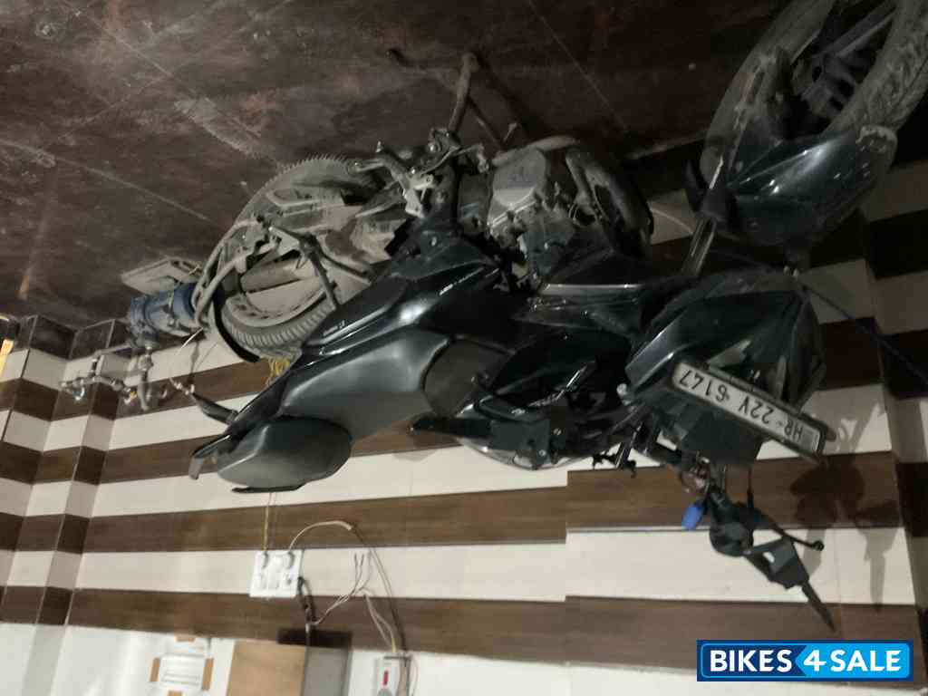 Black Hero Xtreme 125R