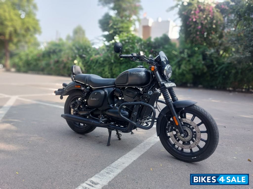 Smoke Grey Yezdi Roadster