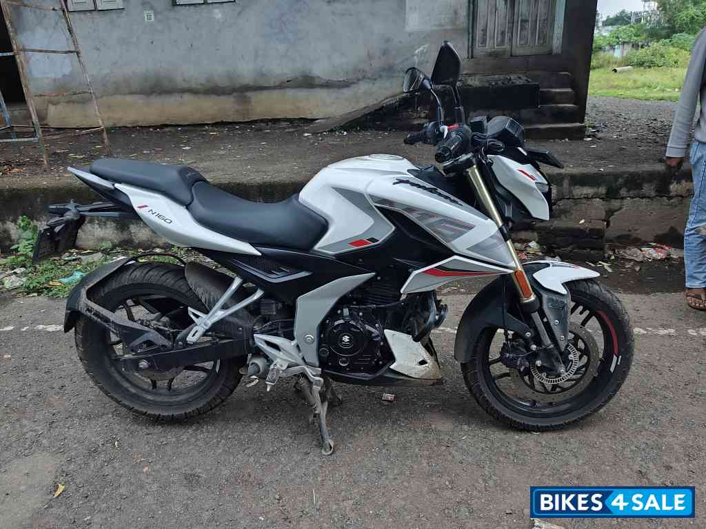 Bajaj Pulsar N160 2025