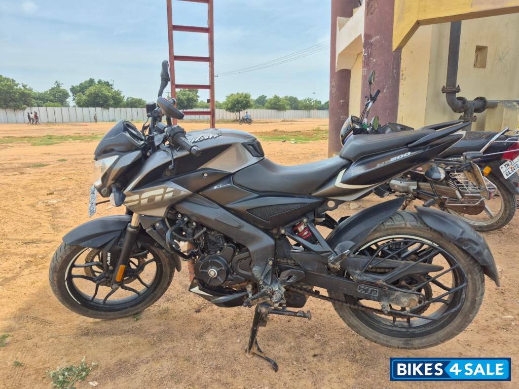 Bajaj Pulsar NS200