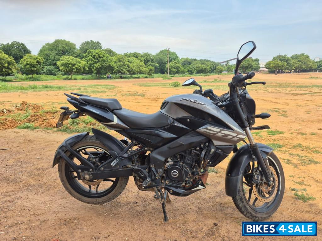 Bajaj Pulsar NS200