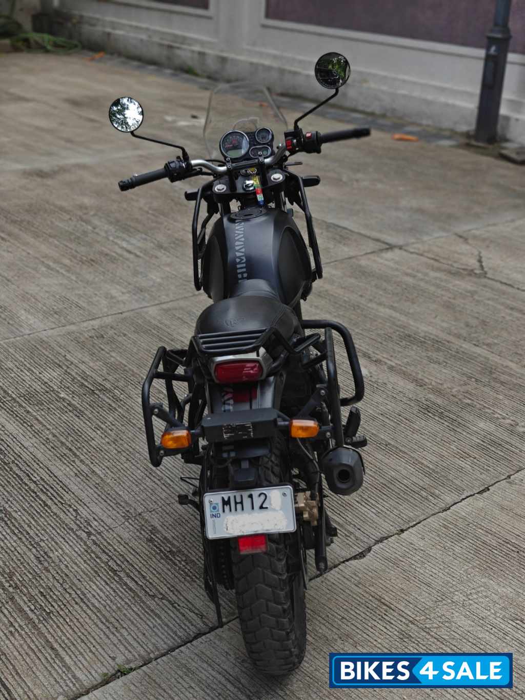 Granite Black Royal Enfield Himalayan BS VI