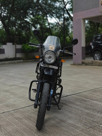 Granite Black Royal Enfield Himalayan BS VI
