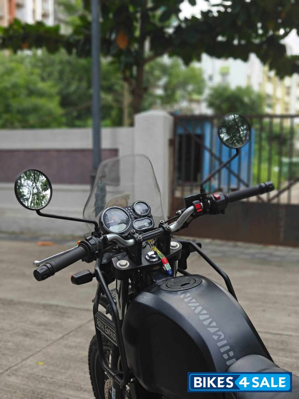 Granite Black Royal Enfield Himalayan BS VI
