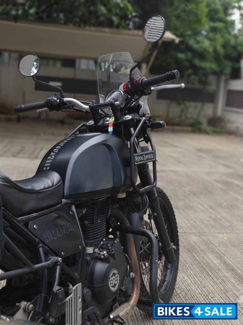 Granite Black Royal Enfield Himalayan BS VI