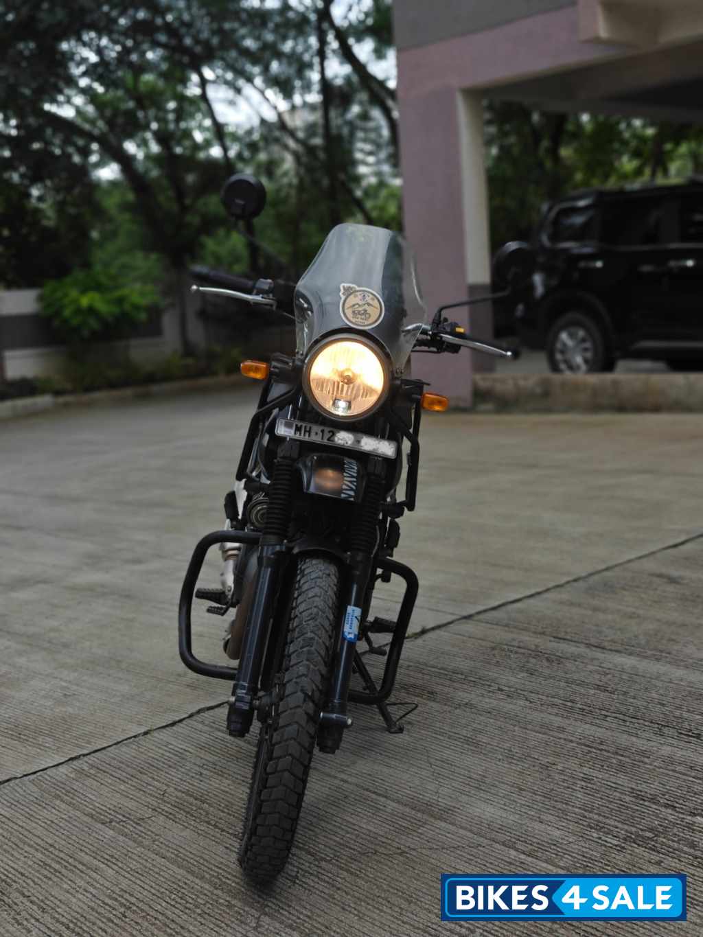 Granite Black Royal Enfield Himalayan BS VI