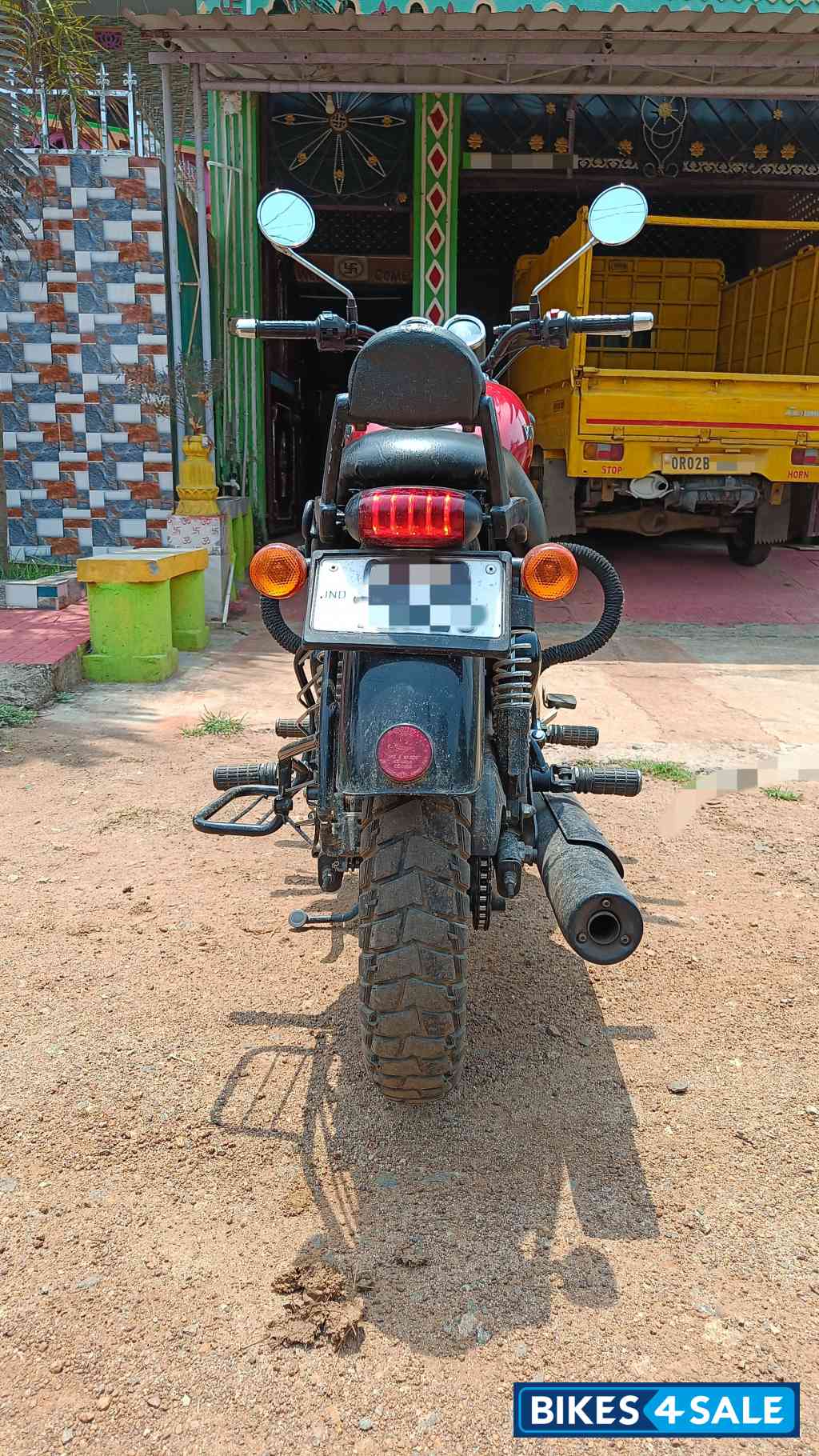 Roving Red Royal Enfield Thunderbird X 350