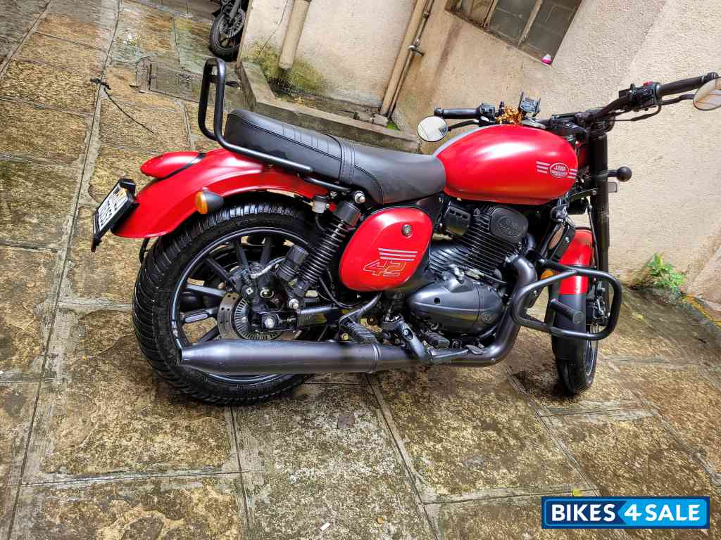 Red Jawa 42 Dual Channel ABS Orion Red