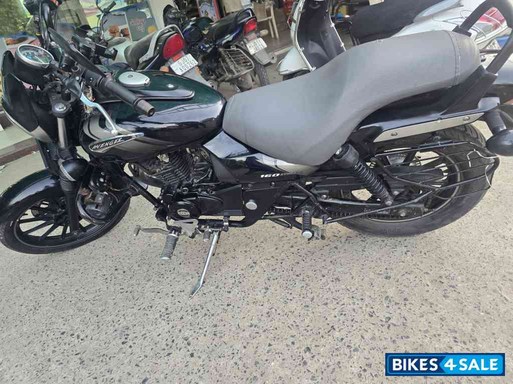 Bajaj Avenger Street 160