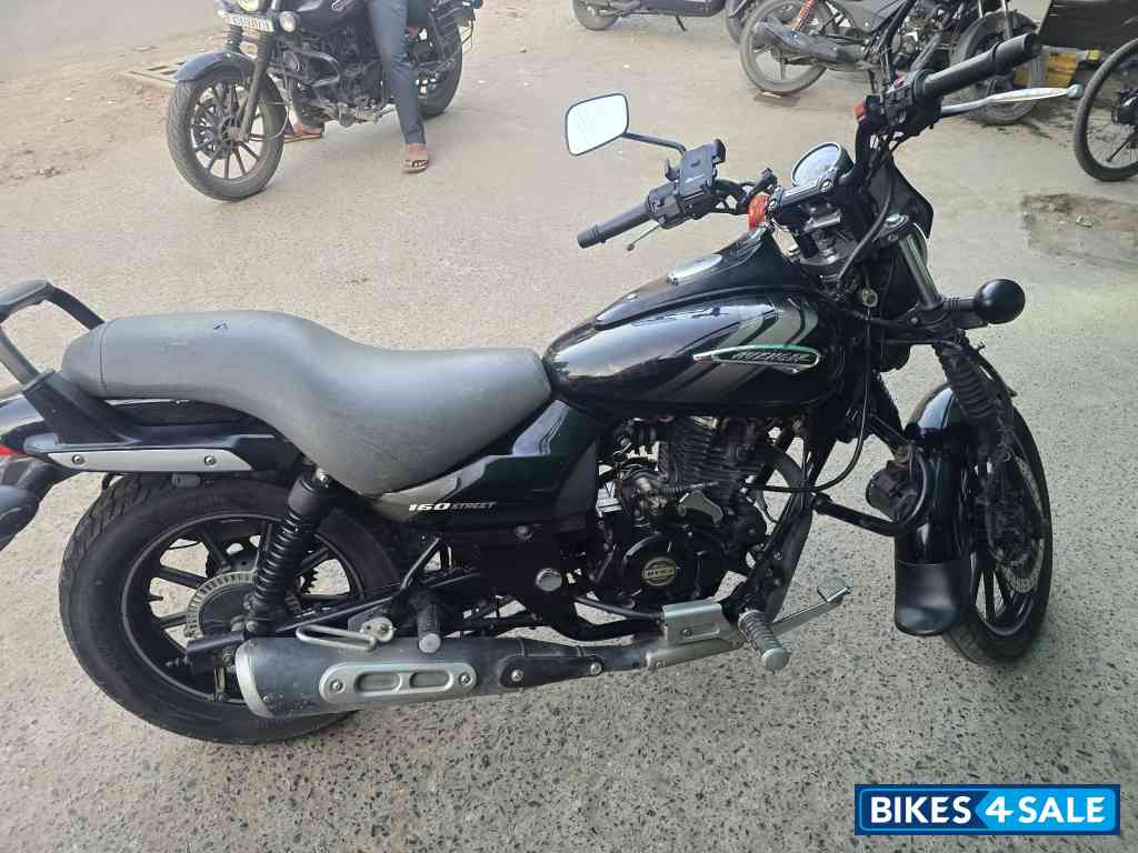 Bajaj Avenger Street 160