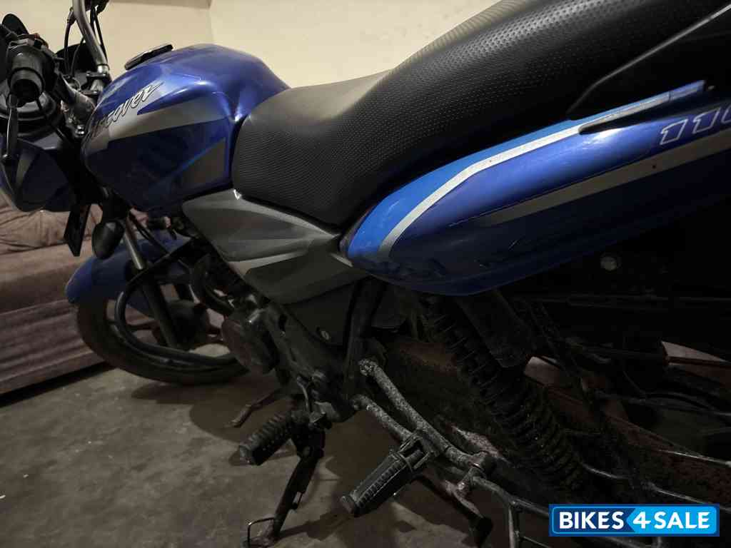 Blue Bajaj Discover 110 Blue Bajaj Discover 110