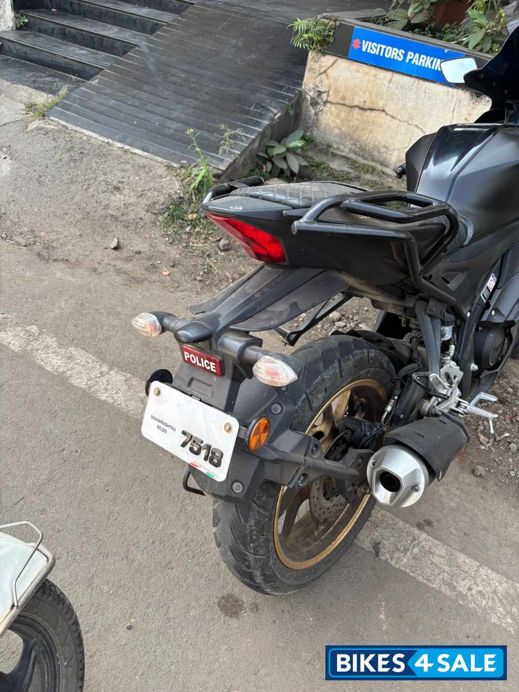 Matt Black Yamaha R15 V4