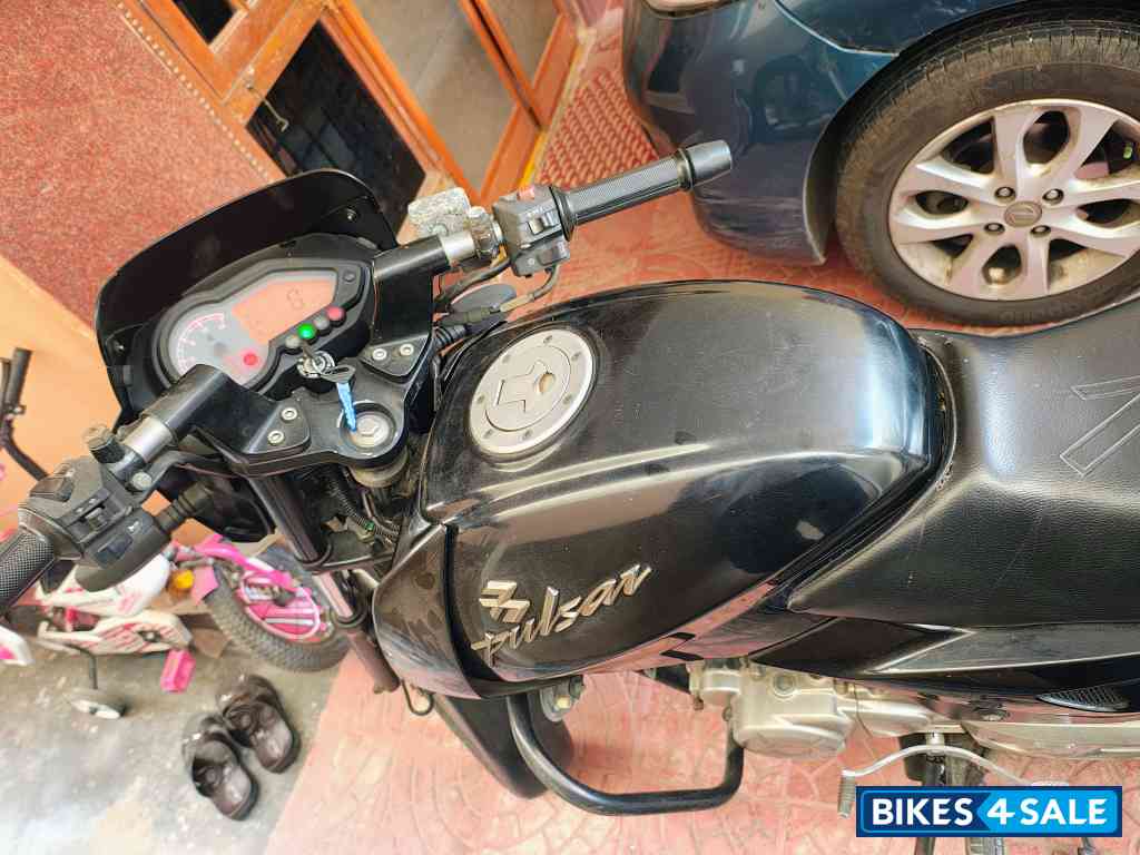 Black Bajaj Pulsar 150 DTSi