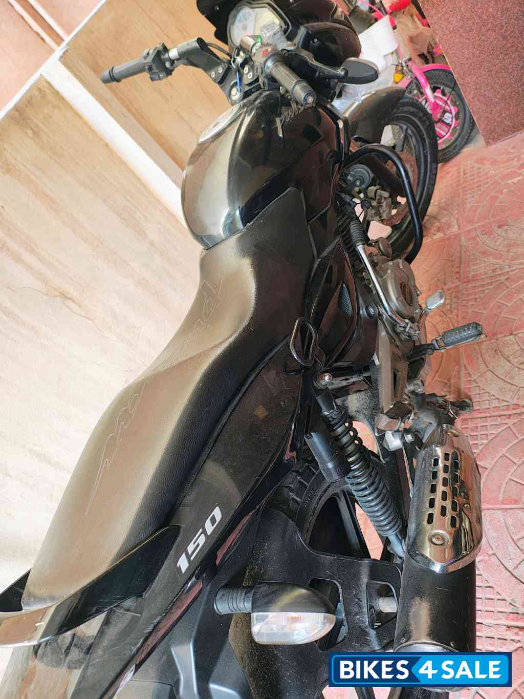 Black Bajaj Pulsar 150 DTSi