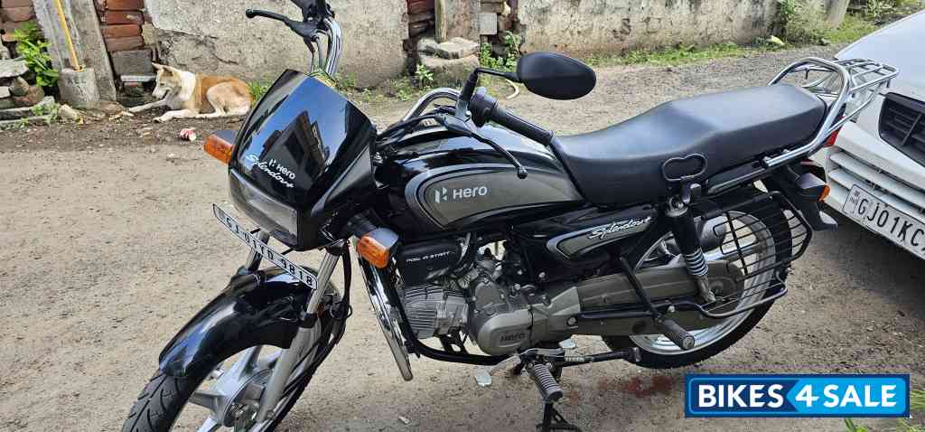 Black Hero Splendor Plus 2025