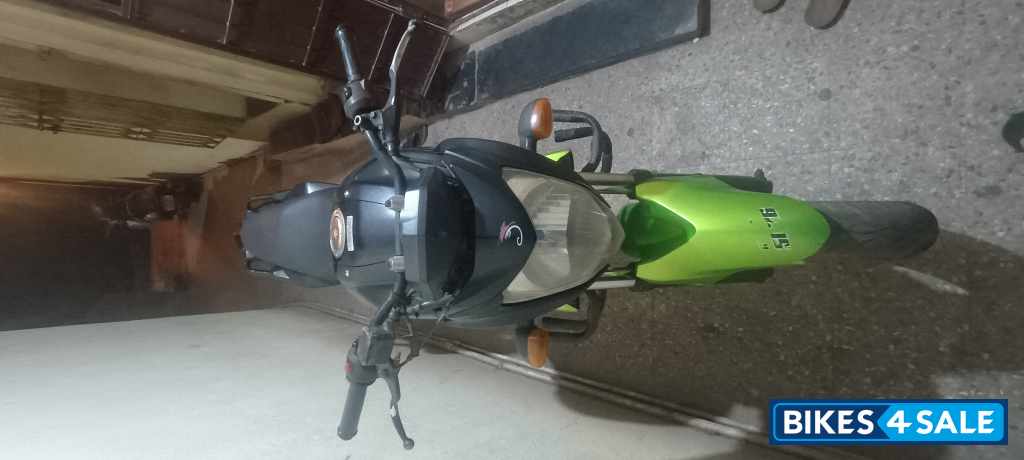 Black & Green Yamaha FZ-S