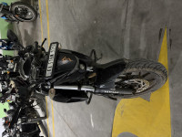 Black Yamaha FZ25