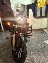 Royal Enfield Classic Stealth Black