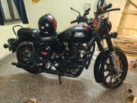 Royal Enfield Classic Stealth Black