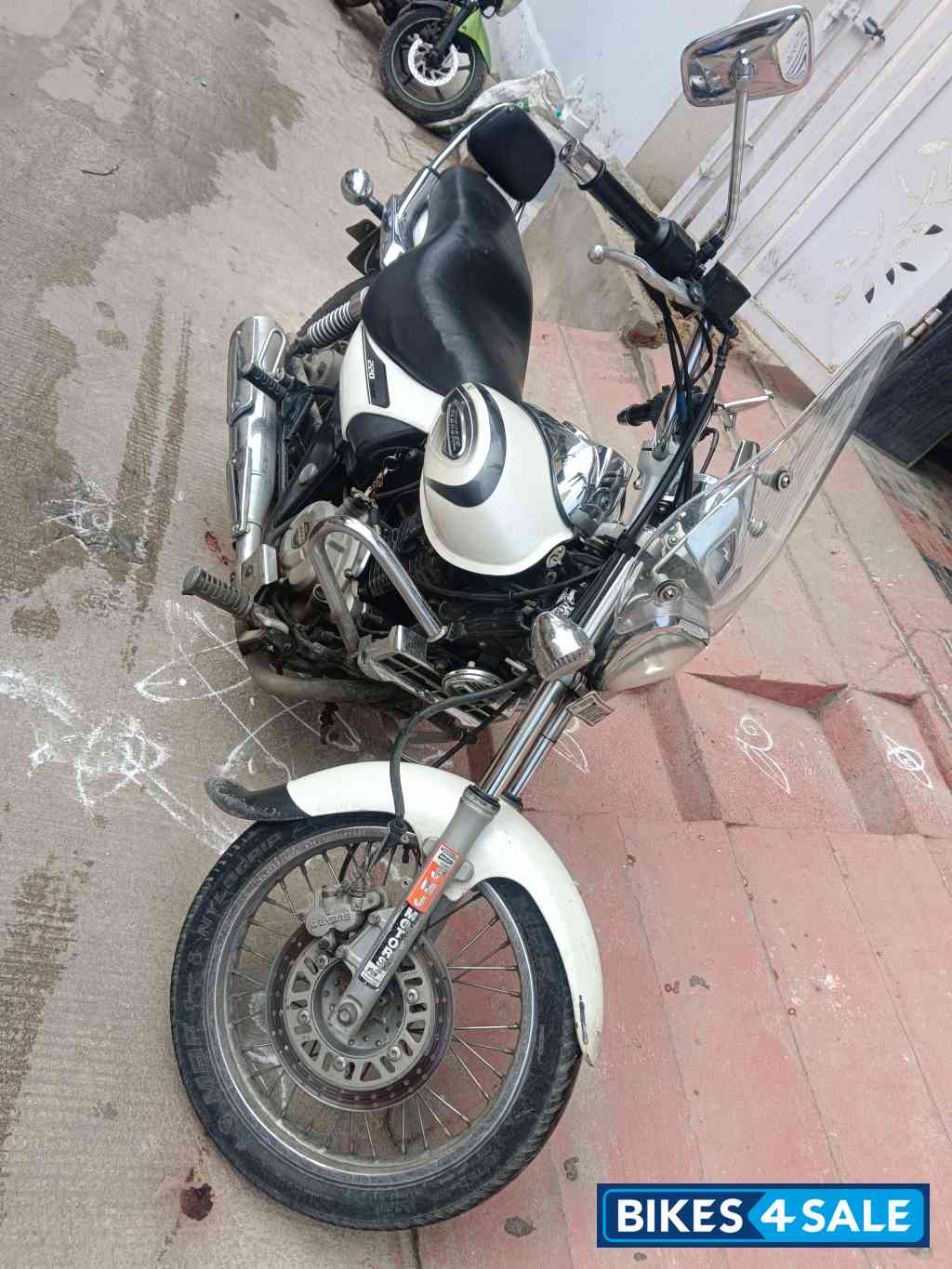 Bajaj Avenger Cruise 220