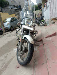 Bajaj Avenger Cruise 220