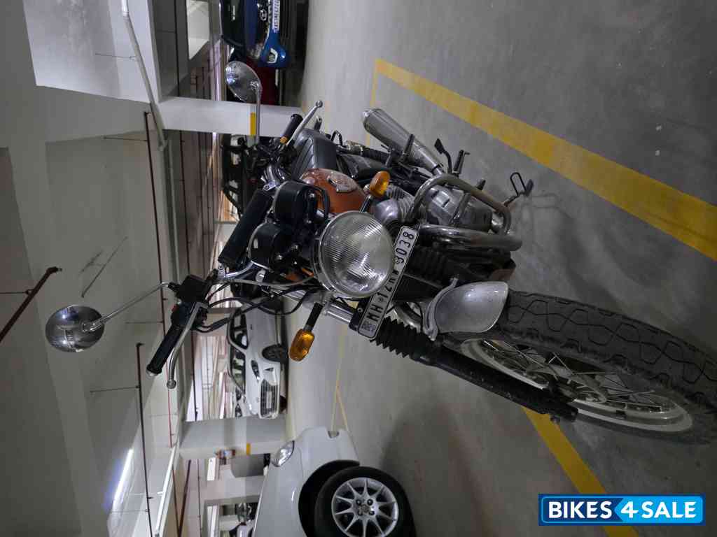 Orange Royal Enfield Interceptor 650 Twin