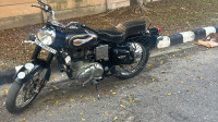 Black Royal Enfield Bullet Standard 350