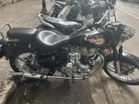 Black Royal Enfield Bullet Machismo 350 Old