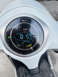 Bajaj Chetak 3502 Tecpac 2025 Model