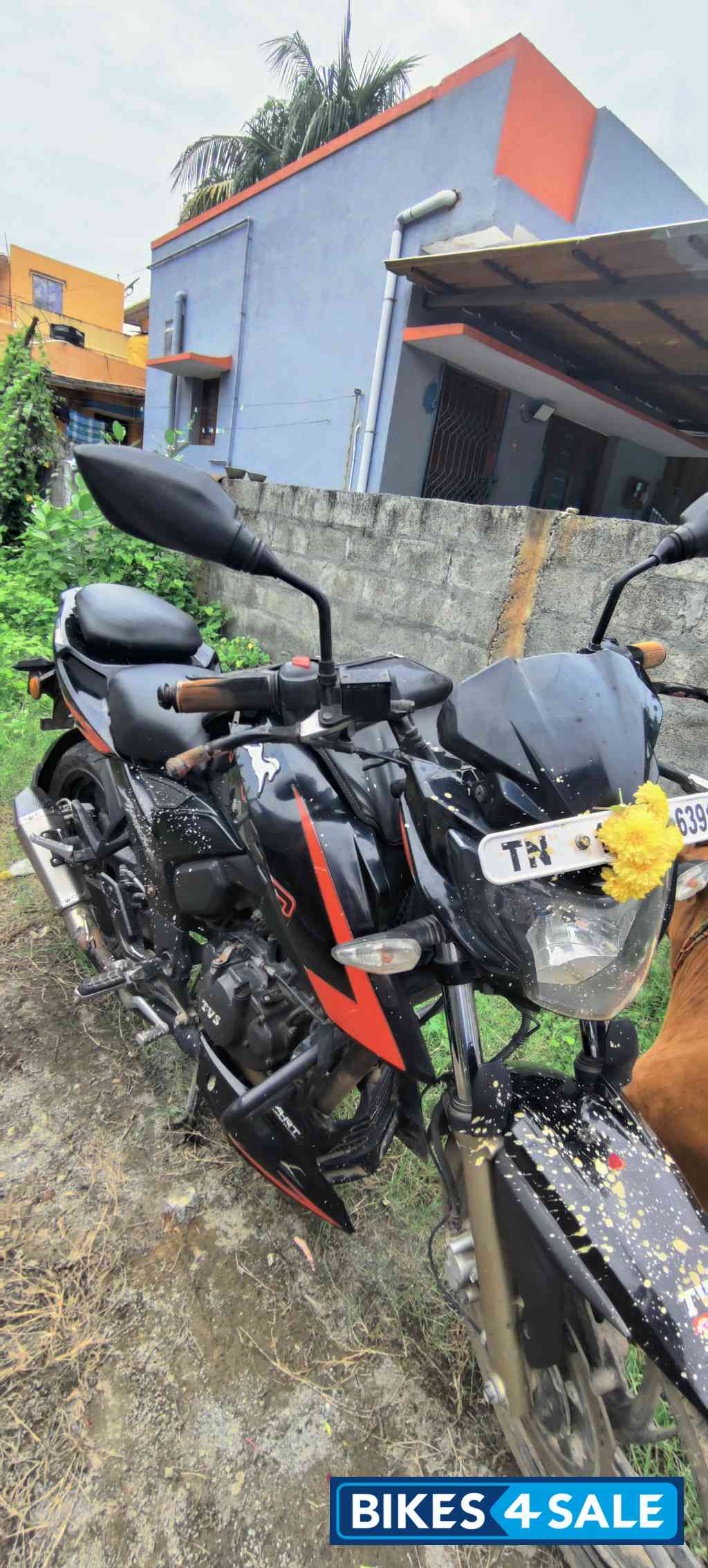 TVS Apache RTR 200 4V