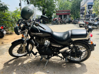 Black Royal Enfield Thunderbird 350