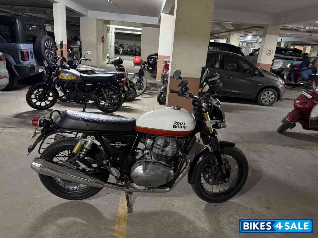 Royal Enfield Interceptor 650 Twin