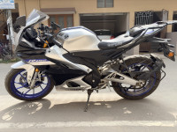 Metallic Grey Yamaha R15M