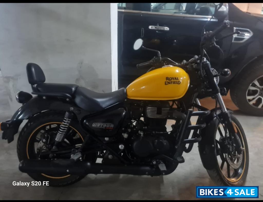 Royal Enfield Meteor 350 Fireball