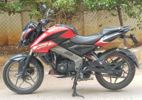 Red Bajaj Pulsar NS125 2022